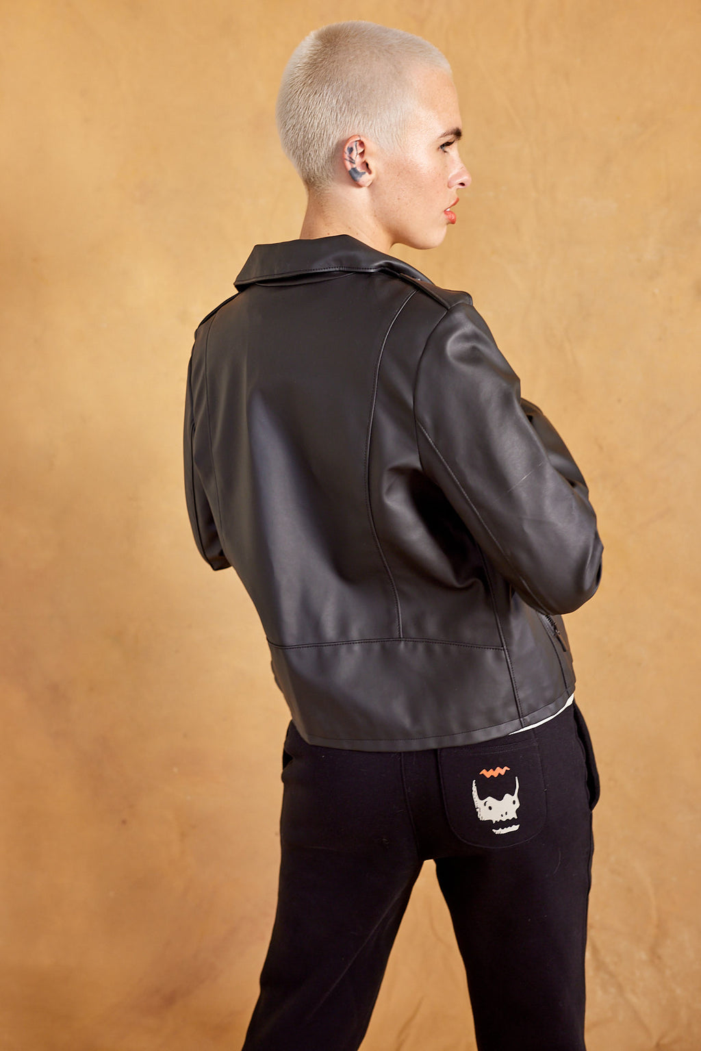 NO HIDE JACKET